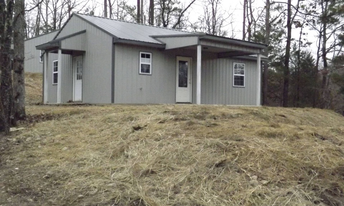 Board Camp Cabin | New Cabin-Social Distance in the Ouchitas with us-Book today