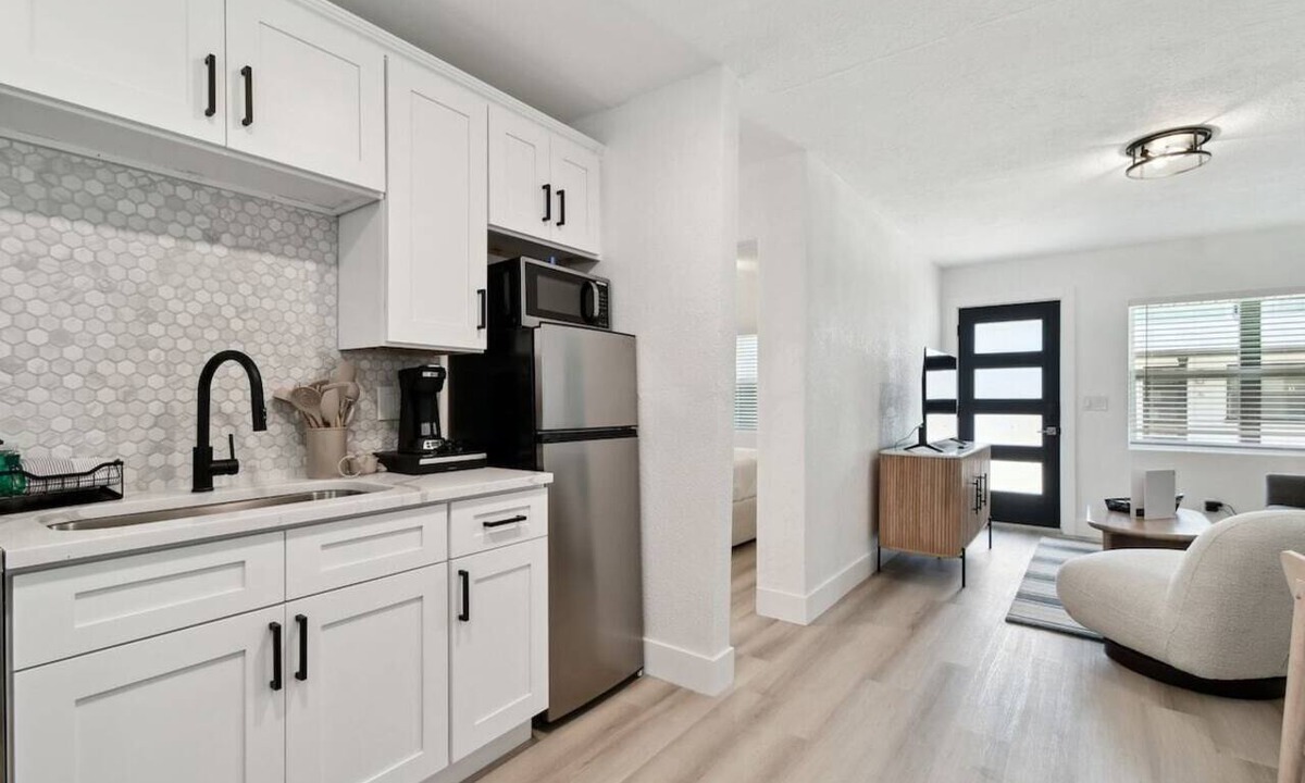 Treasure Island Apartment | New Treasure Island Gem - Unit 3