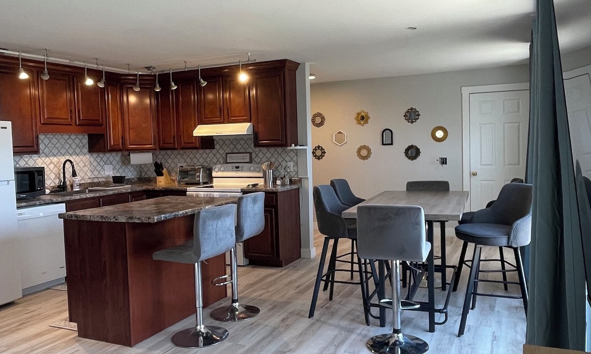 Newport Apartment | Newly renovated apartment in Derby central to lakes, restaurants and shopping.