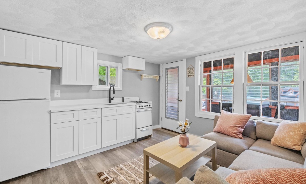 Alton Cottage | Newly Renovated Cottage 7 in Alton Bay