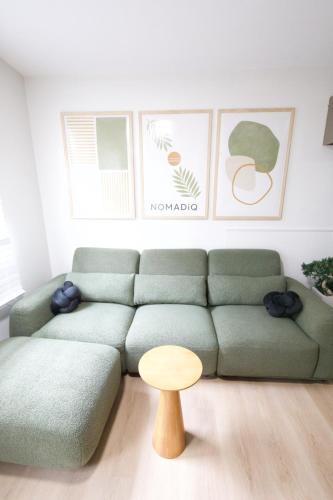 East Boston Apartment | NomadiQ - Walk to Airport, 5 min to Downtown 01