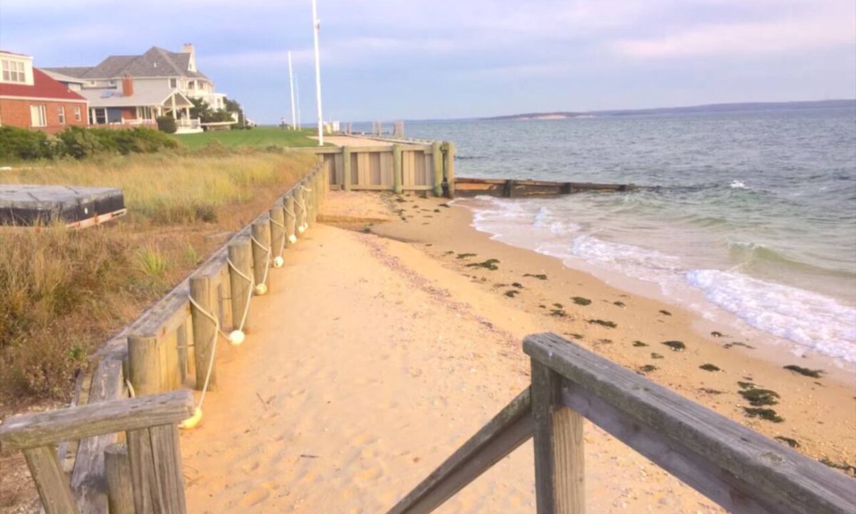 Southold Apartment | North Fork Summer Escape - 5BR Waterfront Home with Private Beach Access