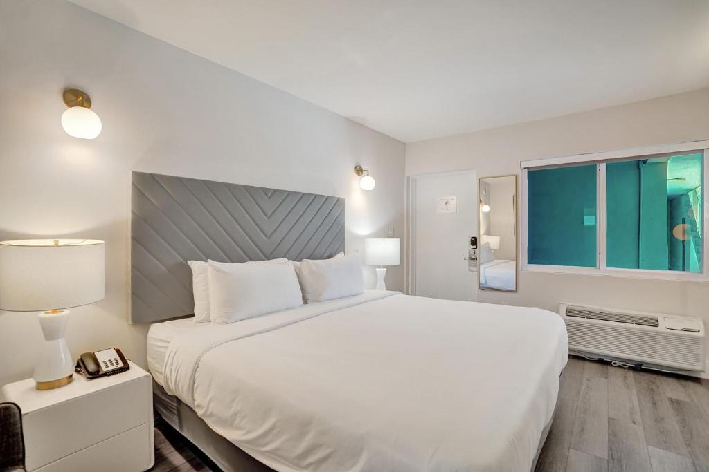 Galt Mile Hotel | Ocean Blvd King Suite Hideaway