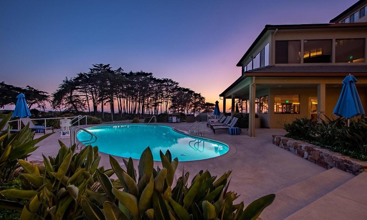 Rio del Mar Hotel | Ocean View 1 Bdrm Suite Share Save