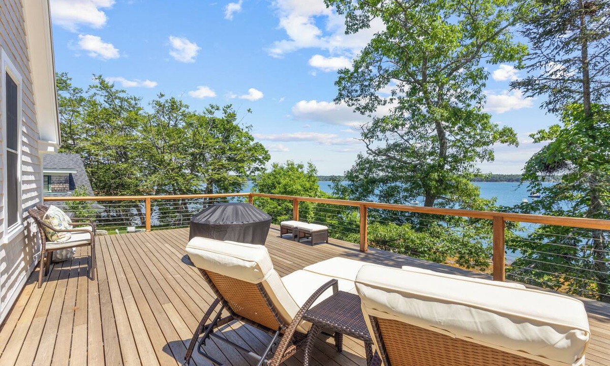 Yarmouth Cottage | Oceanfront Cottage on Casco Bay in Yarmouth