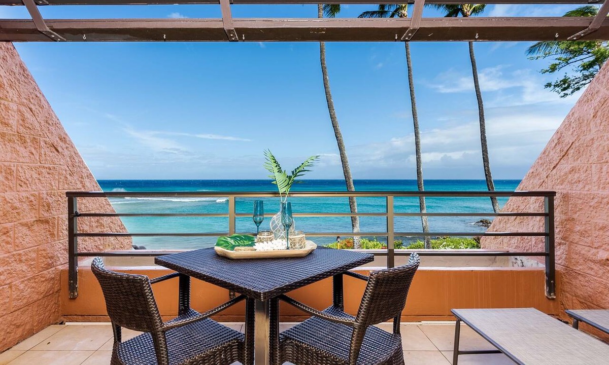 Honokowai Condo | Oceanfront Luxury Kuleana 614 Best View AC Pool Lanai