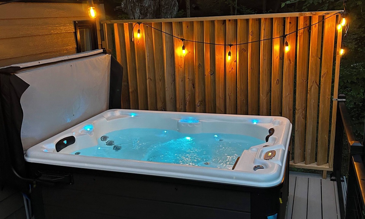 New Rumley Cabin | Ohio’s Premier Couples Retreat