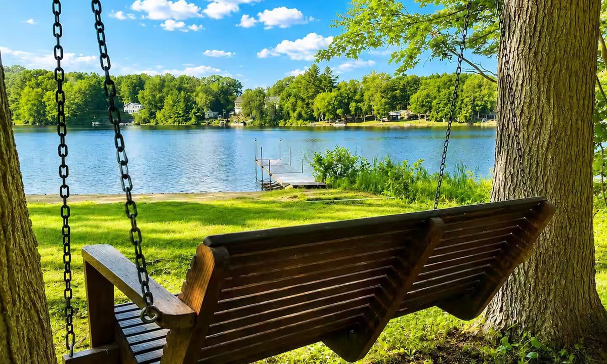 Barnstead House | On Locke - Family lake house with pvt beach, dock
