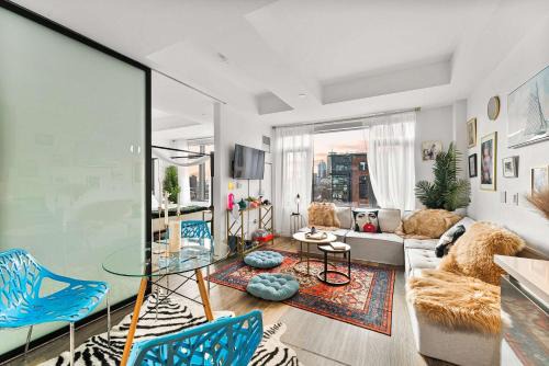 Shawmut Apartment | One-Bedroom Retreat in the South End