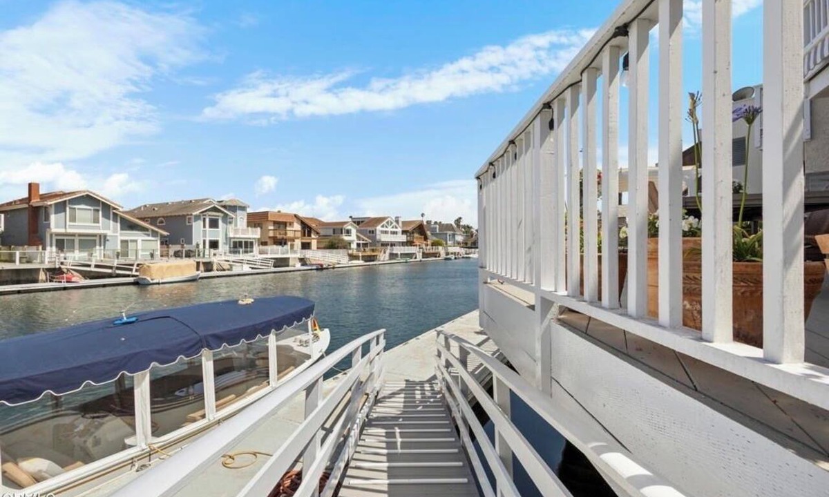 Channel Islands House | Oversized Private Dock Home with 5 Bedrooms, 3 Baths plus outdoor shower and Spa