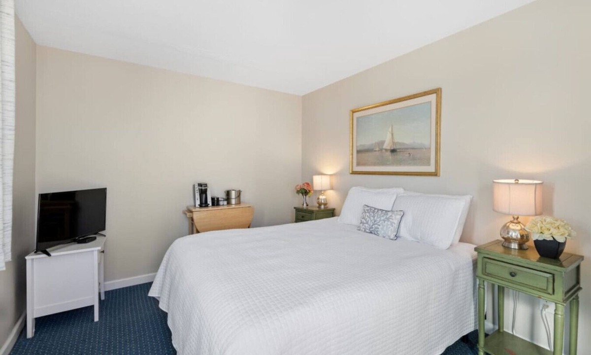 Falmouth Heights Condo | Partial Ocean View Studio w/Private Deck (308)