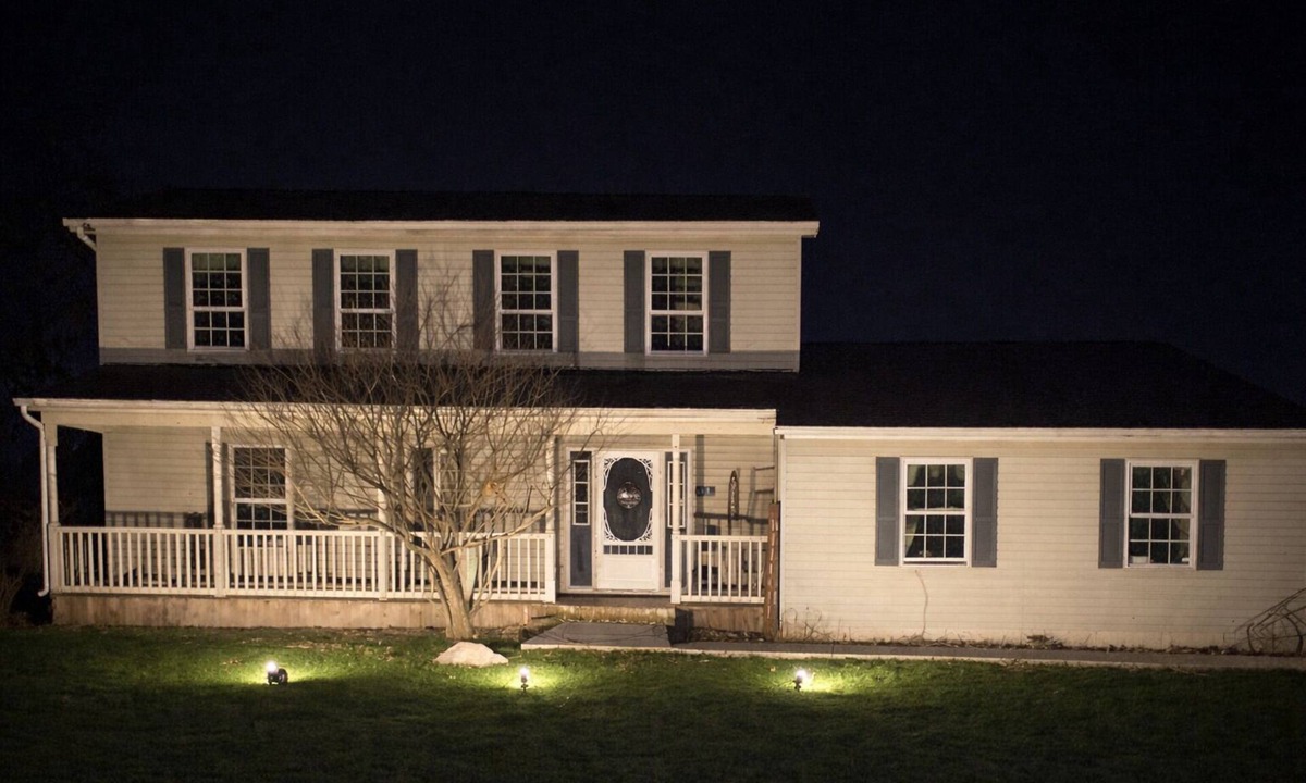 Johnstown House | Peaceful country setting close to Intel. 30 day minimum required.