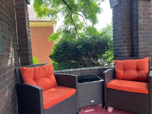 Wilkinsburg Apartment | Penn House - Beautiful 3 Bedroom Apartment