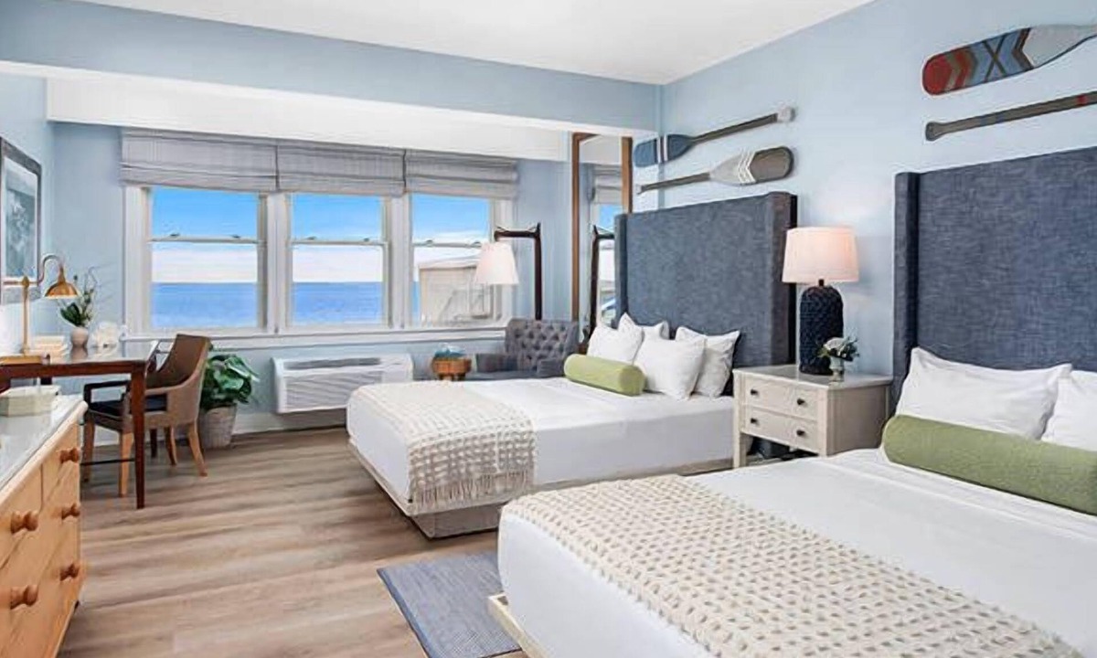 Silver Beach Hotel | Perfect Spot for Soaking Up Some Sun & Sightseeing! 4 Spacious Units! Pools!