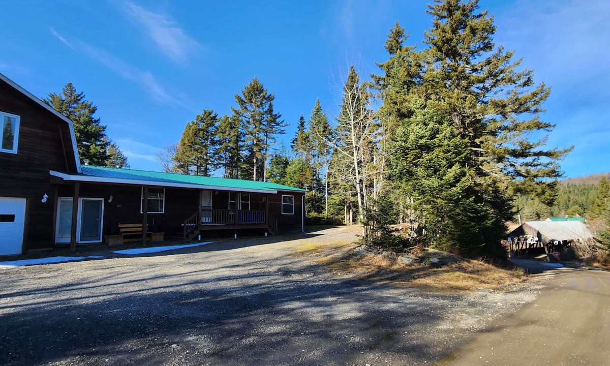 Pittsburg House | Perry Stream - Happy Corner Covered Bridge - Direct Snowmobile/ATV Access
