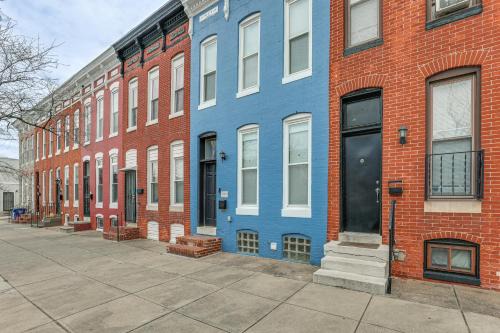 Downtown Baltimore House | Pet-Friendly 3BR Rowhouse: Walk to Patterson Park!