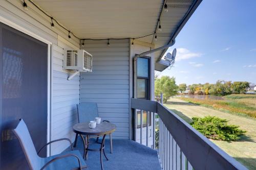 Oak Harbor House | Pet-Friendly Oak Harbor Condo: Walk to Lake!