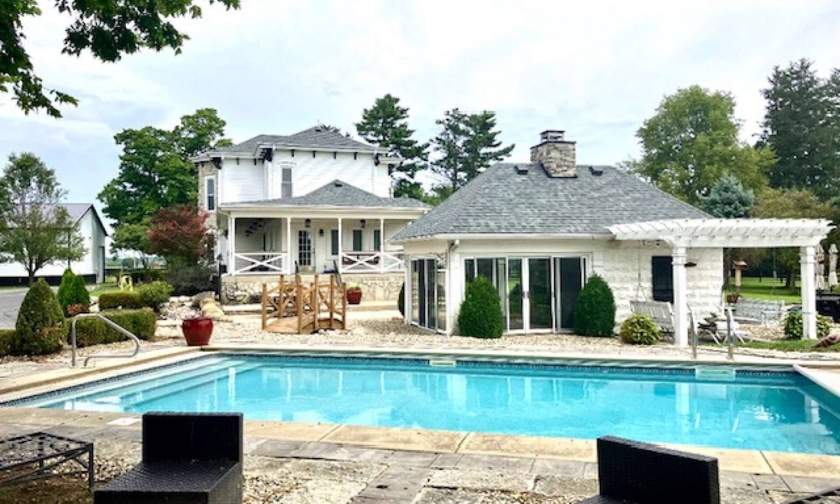 Maxwell House | Phoenix Stables: Main House