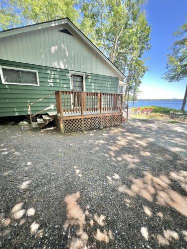 Sebago Villa | PLACYD PINES LIMIT 8 cottage