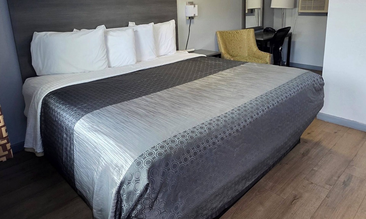 Joplin Hotel | Plaza Motel