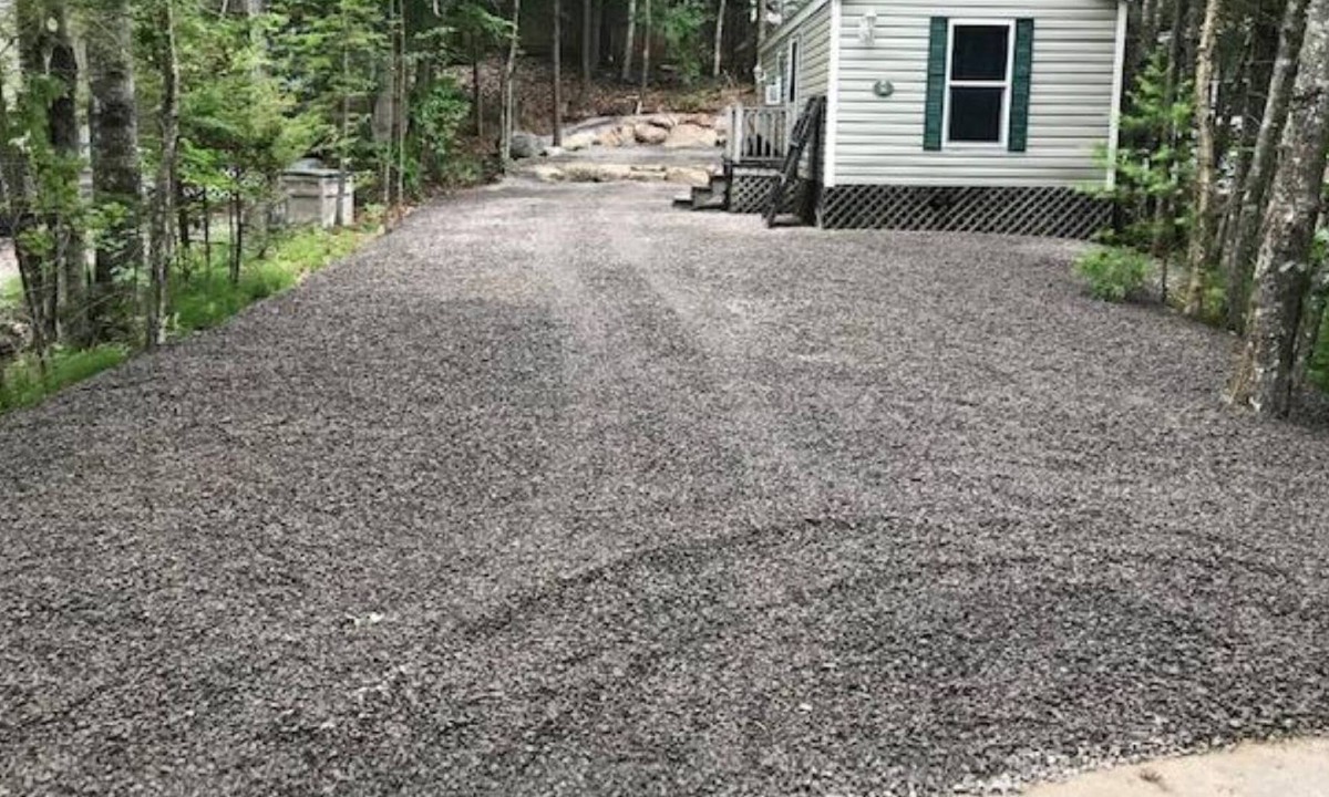South Casco Cottage | Point Sebago Resort - Cottage Rental on Purple Road