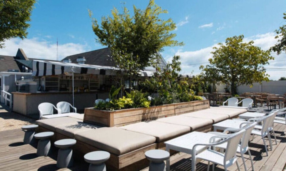 North Sea Hotel | Poolside, Daily Breakfast, Hampstons Style Double