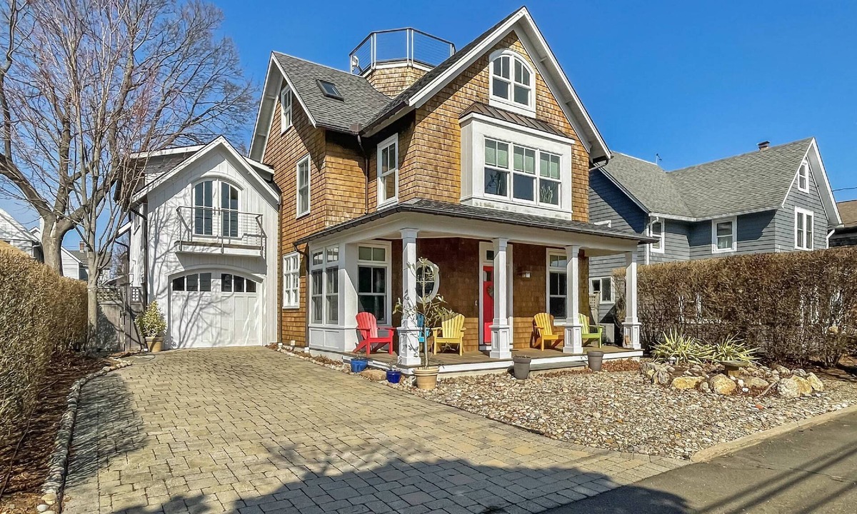 Branford House | Premier Branford Waterside Property - Rooftop Deck, kayaks, water views, private office, patio