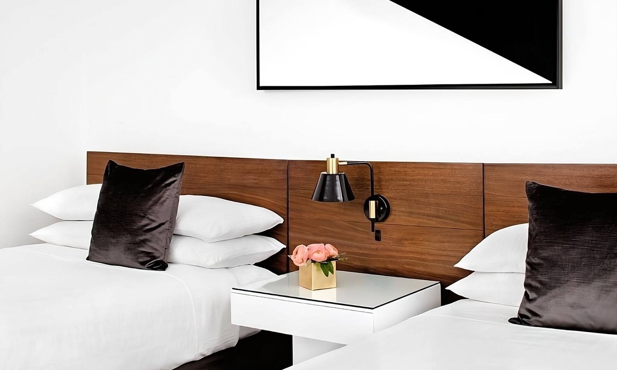 Connecticut Ave - K Street Hotel | Premier Double Studio w/Balcony – Ideal for Families in D.C.