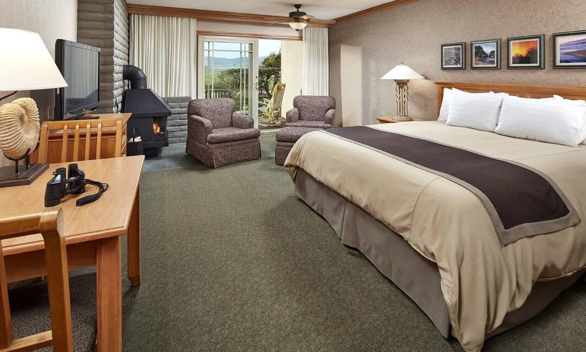San Simeon Hotel | Premium King Coastal View | Cavalier Oceanfront Resort | Romantic Retreat