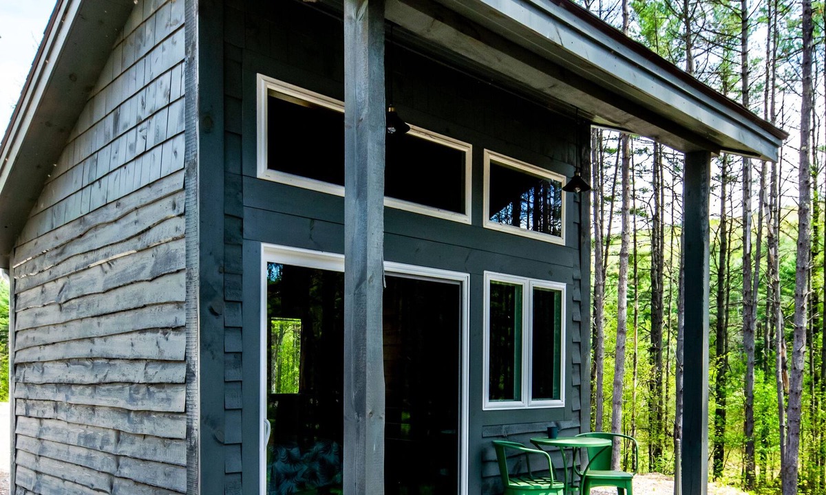 Bingham Cottage | Private 2-Person Cottage Overlooking Wyman Lake - Unit 14