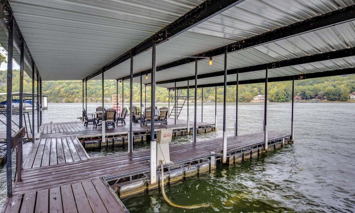 Camdenton Cottage | Private Dock! Waterfront Group Haven in Camdenton