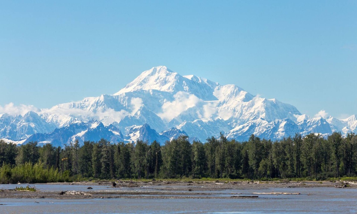 Talkeetna House | Private house on wooded acreage