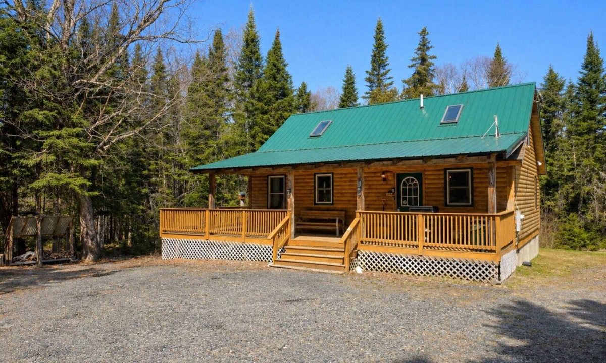Shirley Mills Cabin | Private pet-friendly cabin with year round trail access