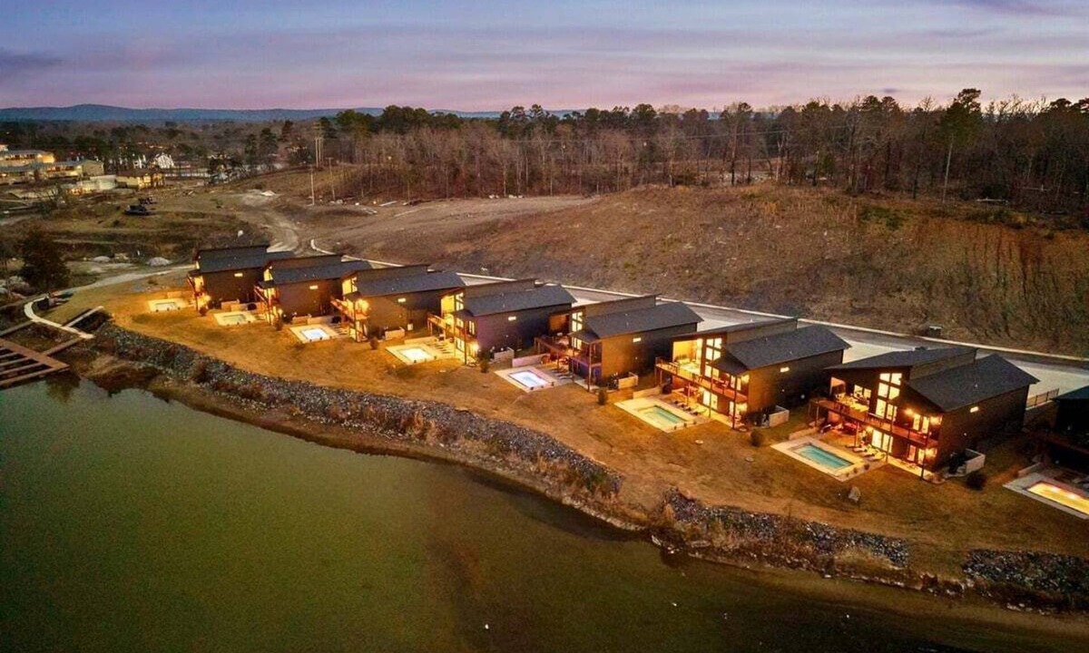 Hot Springs House | Private Pool, Dock, Movie Room on Lake Hamilton