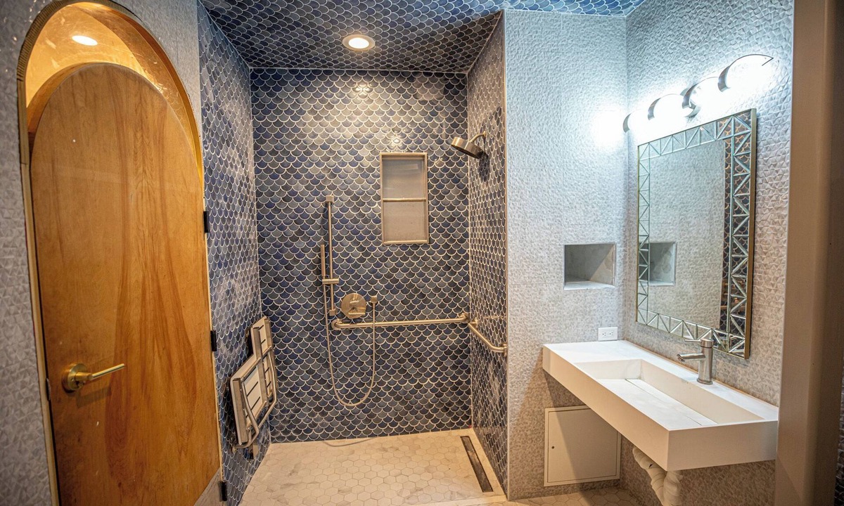 Presidio Neighborhood Hotel | Private Rental - sleeps up to 24 in Santa Barbara on State Street!