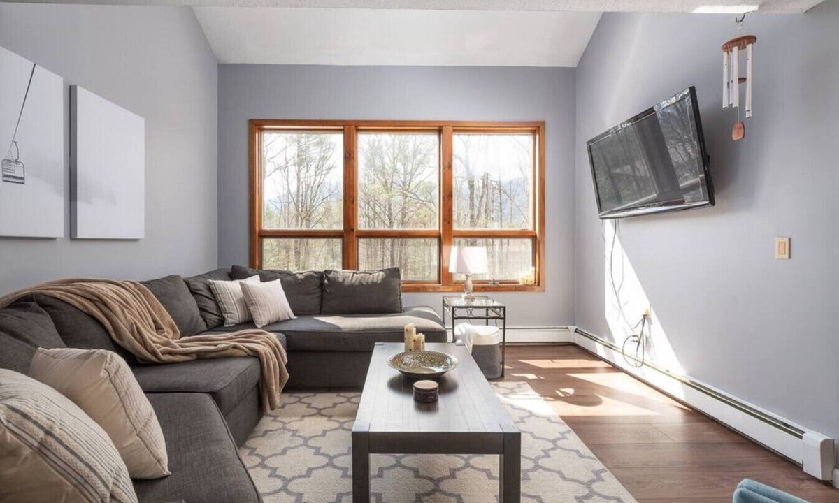 Birch Hill House | Private-Spacious-Hot Tub-King Bed-Games Room