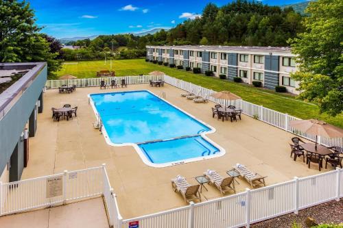 Oneonta Hotel | Quality Inn Oneonta Cooperstown Area
