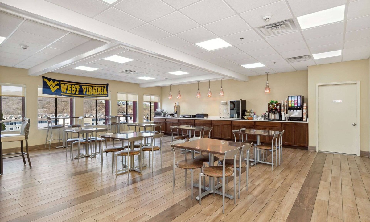 Star City Hotel | Quality Inn & Suites Morgantown - University Area