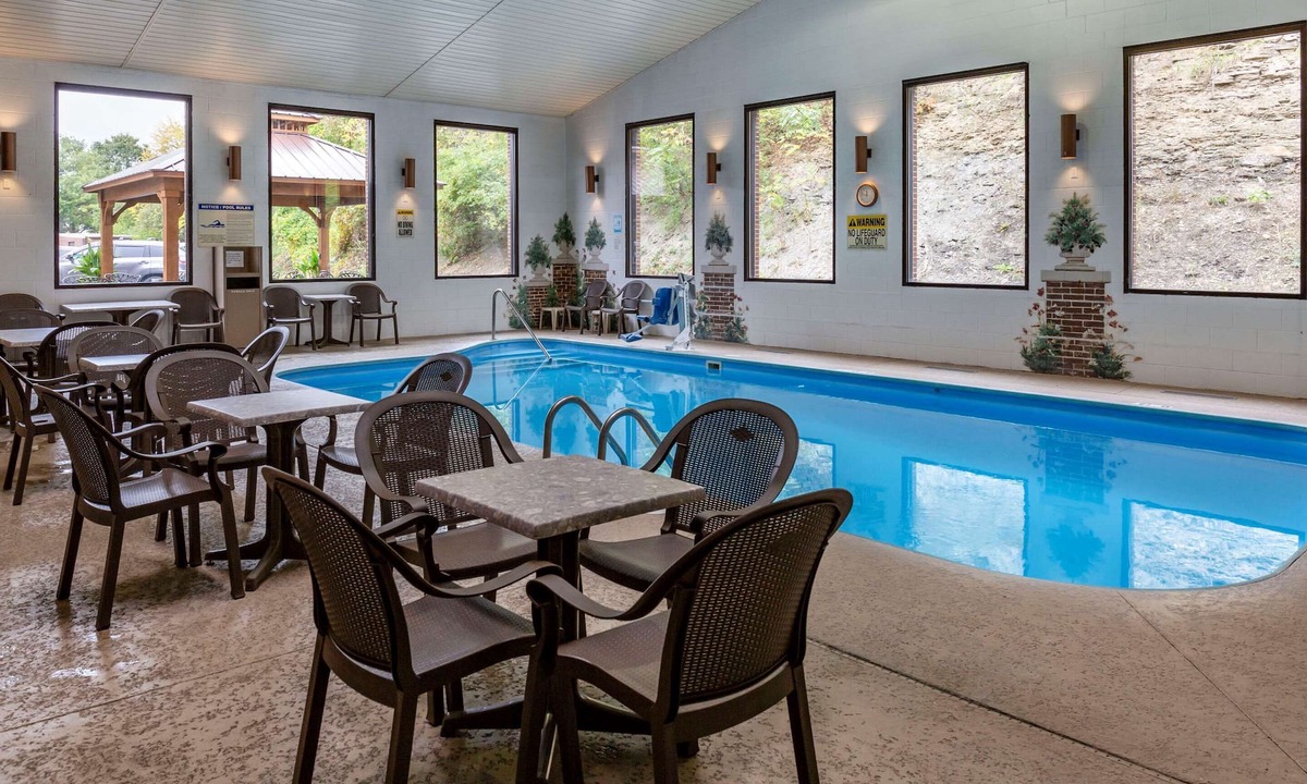 Zanesville Hotel | Quality Inn & Suites Zanesville City Center