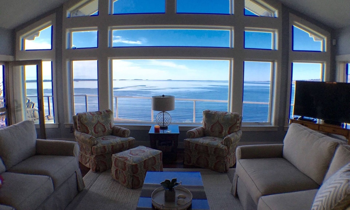 Northport House | Rare July week available, discounted! Enjoy panoramic ocean views, near Camden