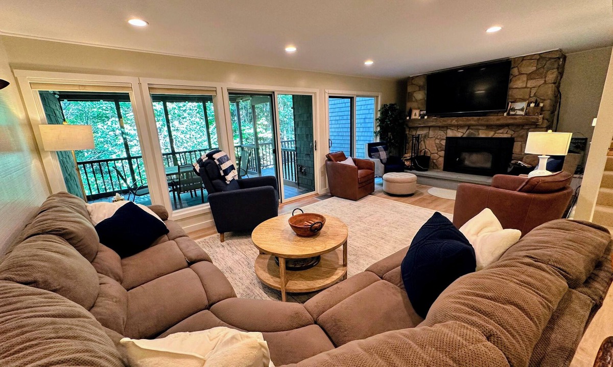 Bretton Woods Villa | RB8 Luxury Bretton Woods Ski-in