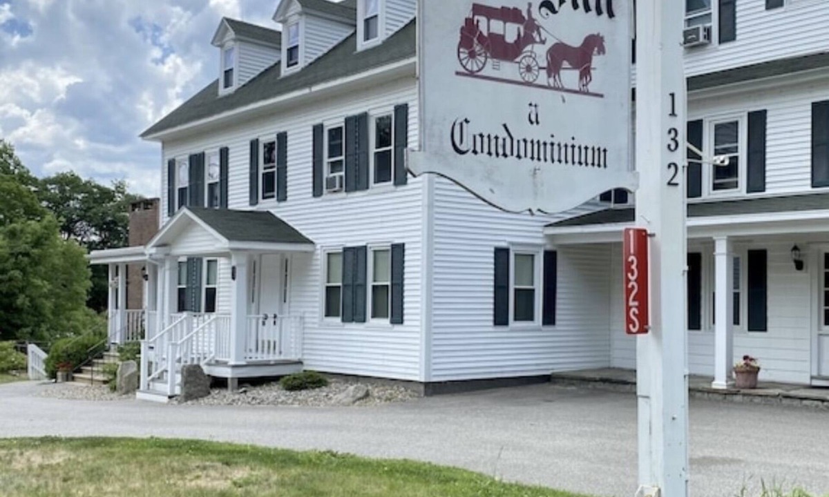 Hebron Condo | RECENTLY RENOVATED! 2 bed 2 bath on Newfound Lake, private beach, scenic views