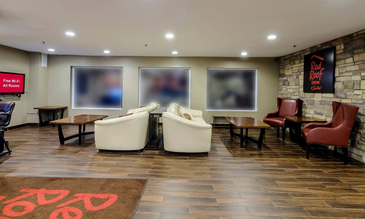 Osage Beach Hotel | Red Roof Inn Osage Beach - Lake of the Ozarks