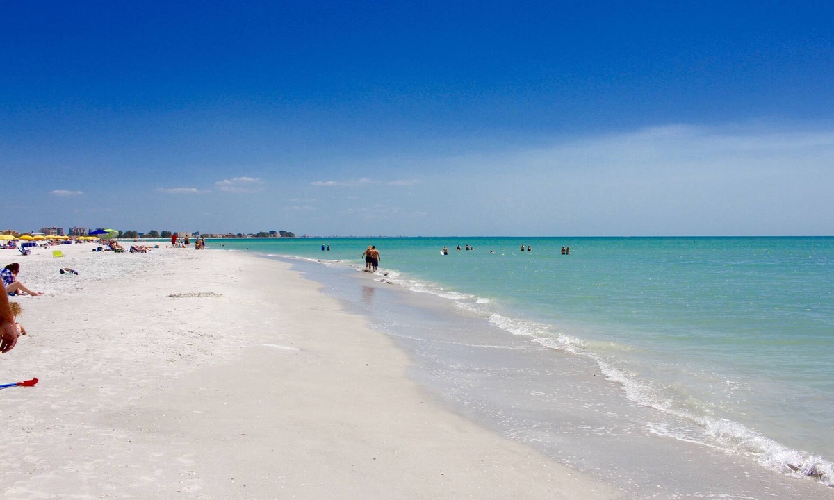 St. Pete Beach Resort | Relax and Unwind! 4 Convenient Rooms | Direct Beach Access | 2 Outdoor Pools.