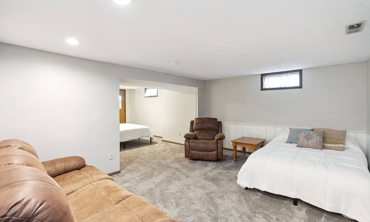 Clive House | Relax And Unwind