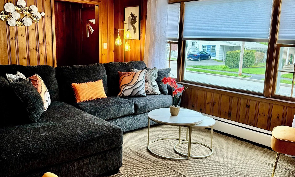 Worcester House | Remodeled Single Family, Enjoy a experience at this centrally located place.
