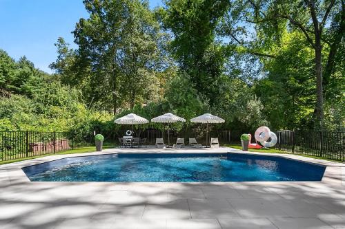 Redding Ridge House | Renovated Retreat with Heated Pool