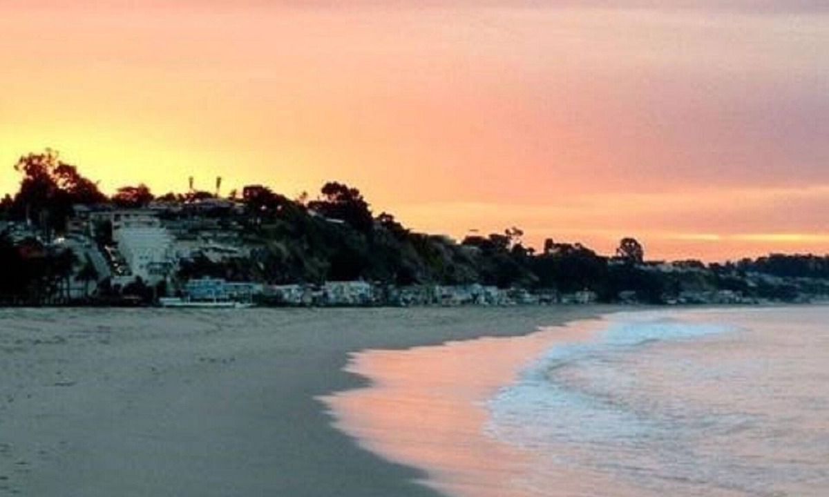 Rio del Mar House | Rio Del Mar Aptos-two blocks to the Sand, Ocean, Store, Restaurant, Coffee shop