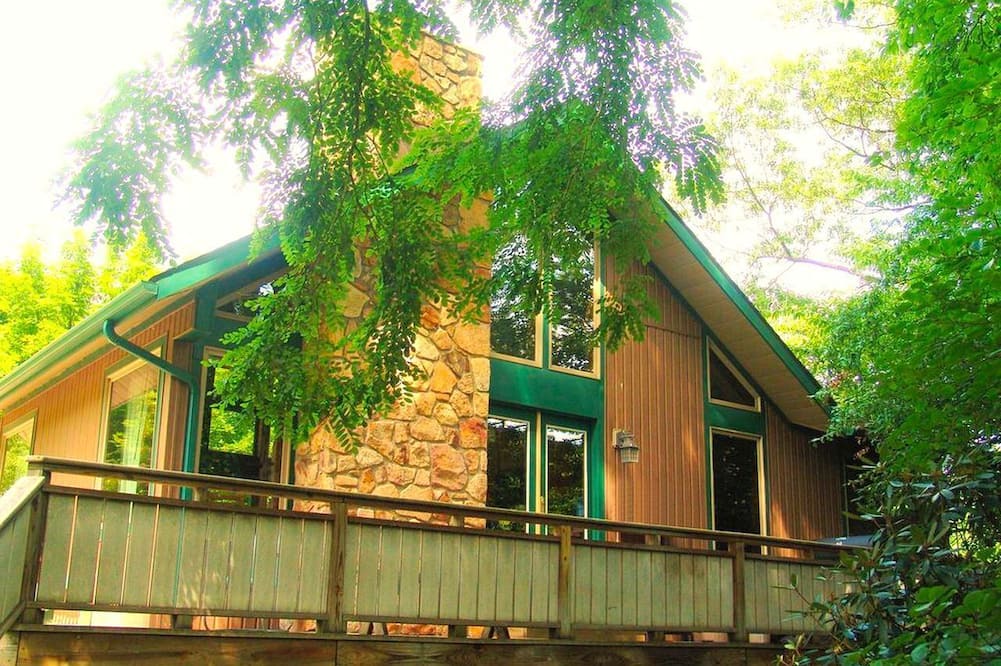 Confluence Cabin | Riverfront Cabin Rental with a Private Beach on Youghiogheny River near Pittsburgh, Pennsylvania