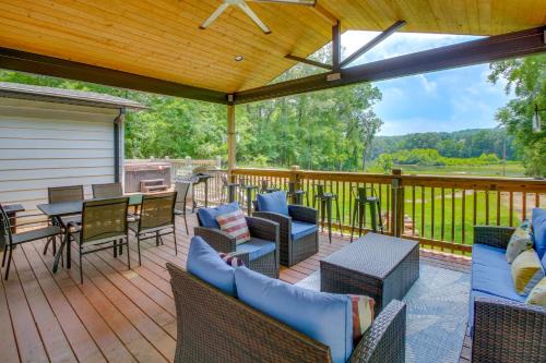 Royal House | Riverfront Royal Home w/Hot Tub & Fire Pits!